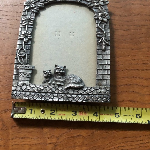 5/$20 Cat Frame - Picture 3 of 4